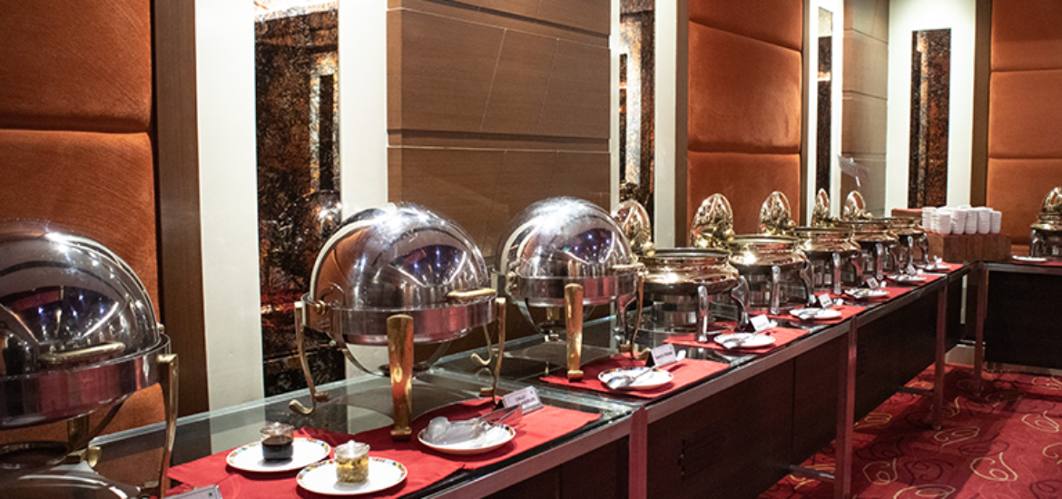 5 star hotel dinner buffet in delhi