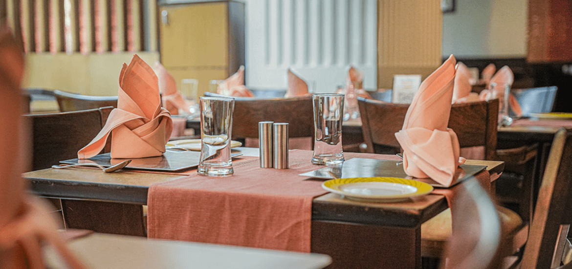 Top 4 star hotels in delhi